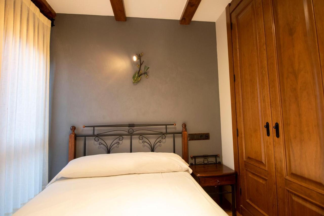Alda Casco Antiguo Hotel Leon Bagian luar foto