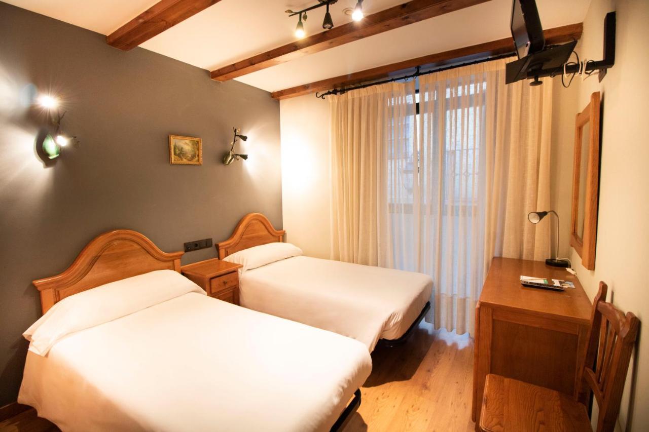 Alda Casco Antiguo Hotel Leon Bagian luar foto