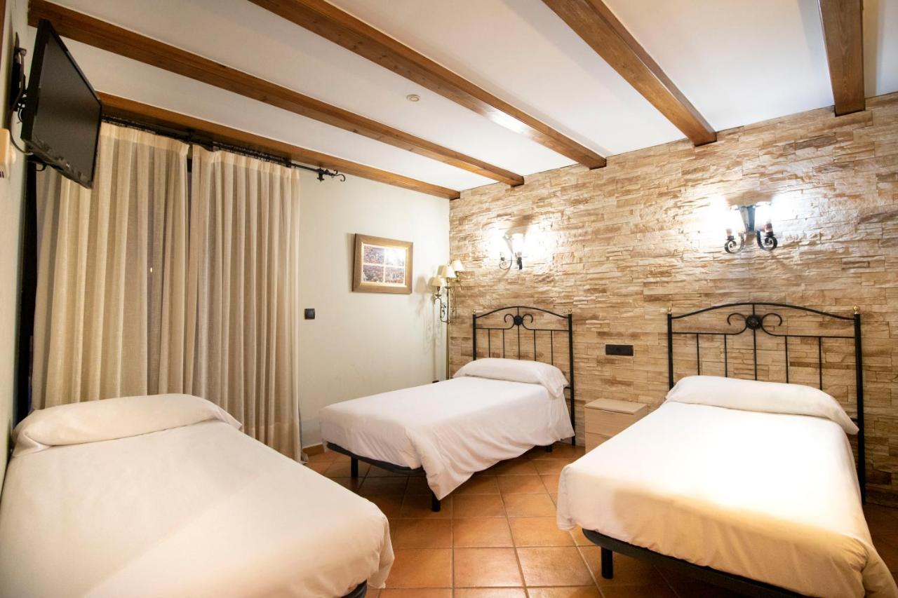 Alda Casco Antiguo Hotel Leon Bagian luar foto