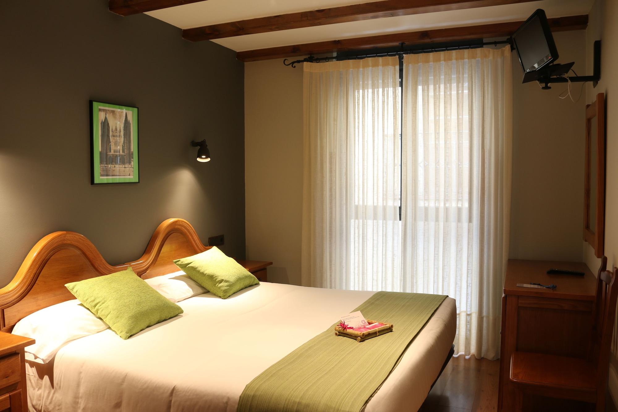 Alda Casco Antiguo Hotel Leon Bagian luar foto